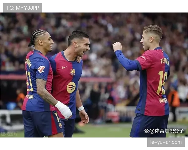 拉菲尼亚任意球绝杀助球队逆转取胜，精彩表现引热议